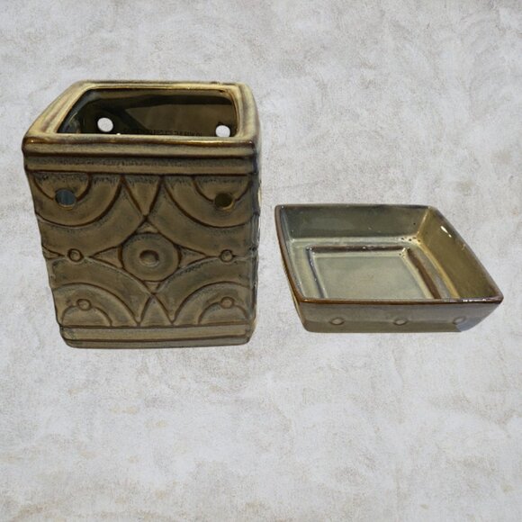 SCENTSY -- Ceramic Wax Warmer, Patterned, Square, Plug-In, Blue/Gray Color - Picture 6 of 7